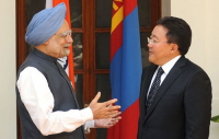 Singh meets Tsakhia (Image: Manmohan Singh website)